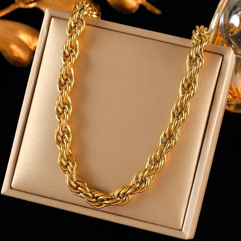 8 mm paksu ketju kaulakoru, 18K kultapinnoite